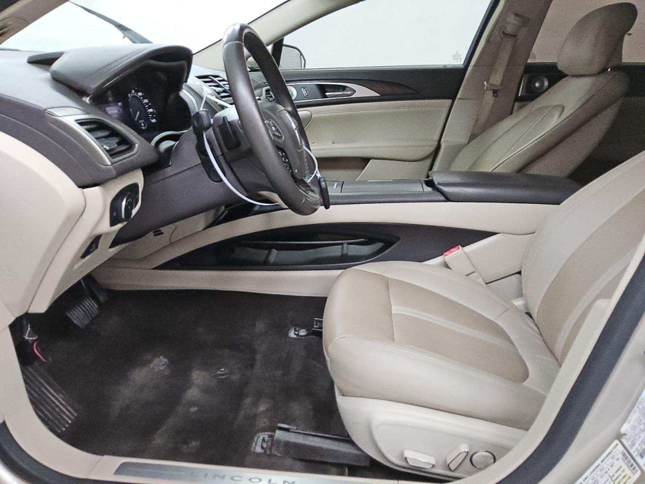 2017 Lincoln MKZ - Image 7