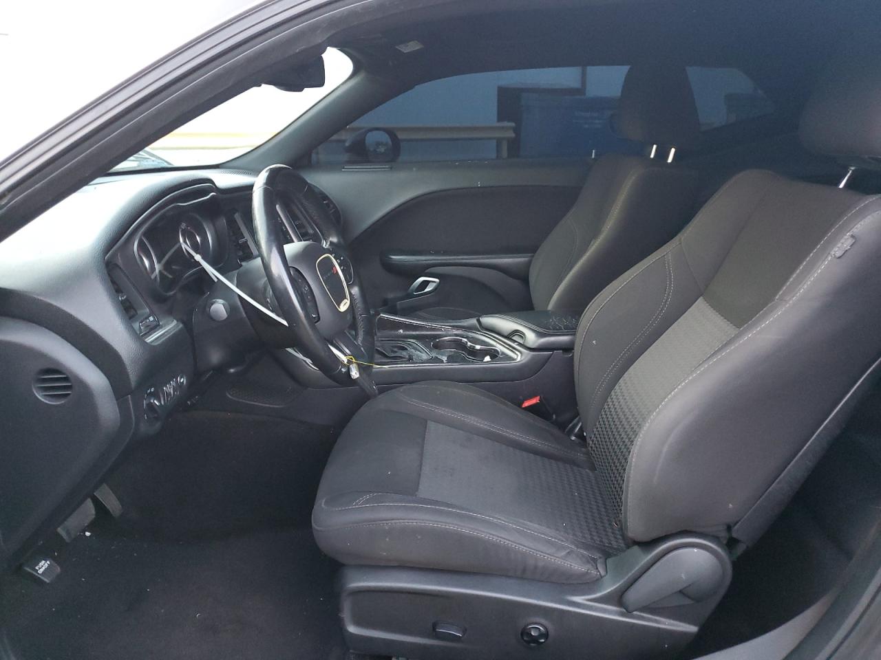 2016 Dodge Challenger - Image 7