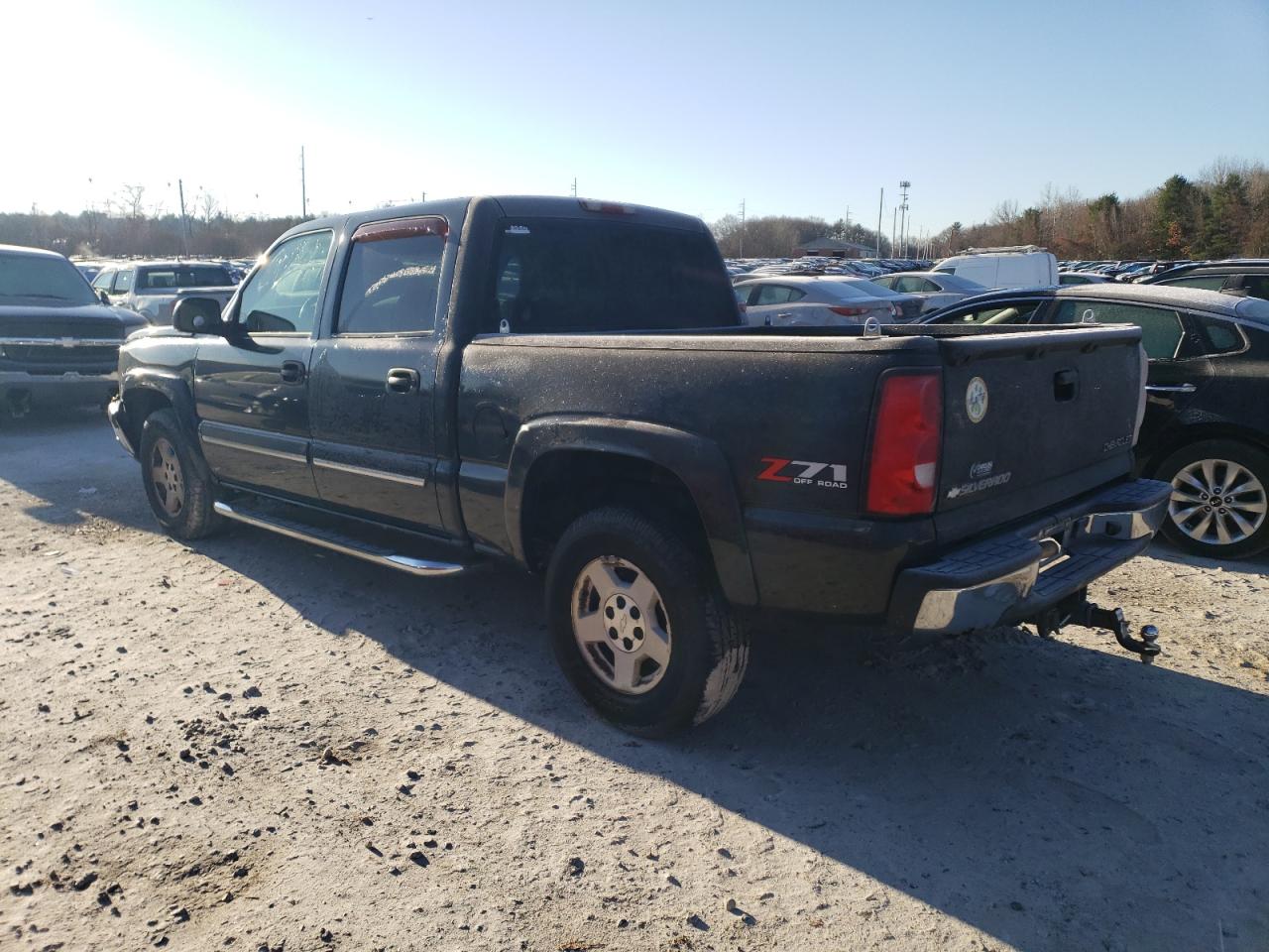 2005 Chevrolet Silverado - Image 2