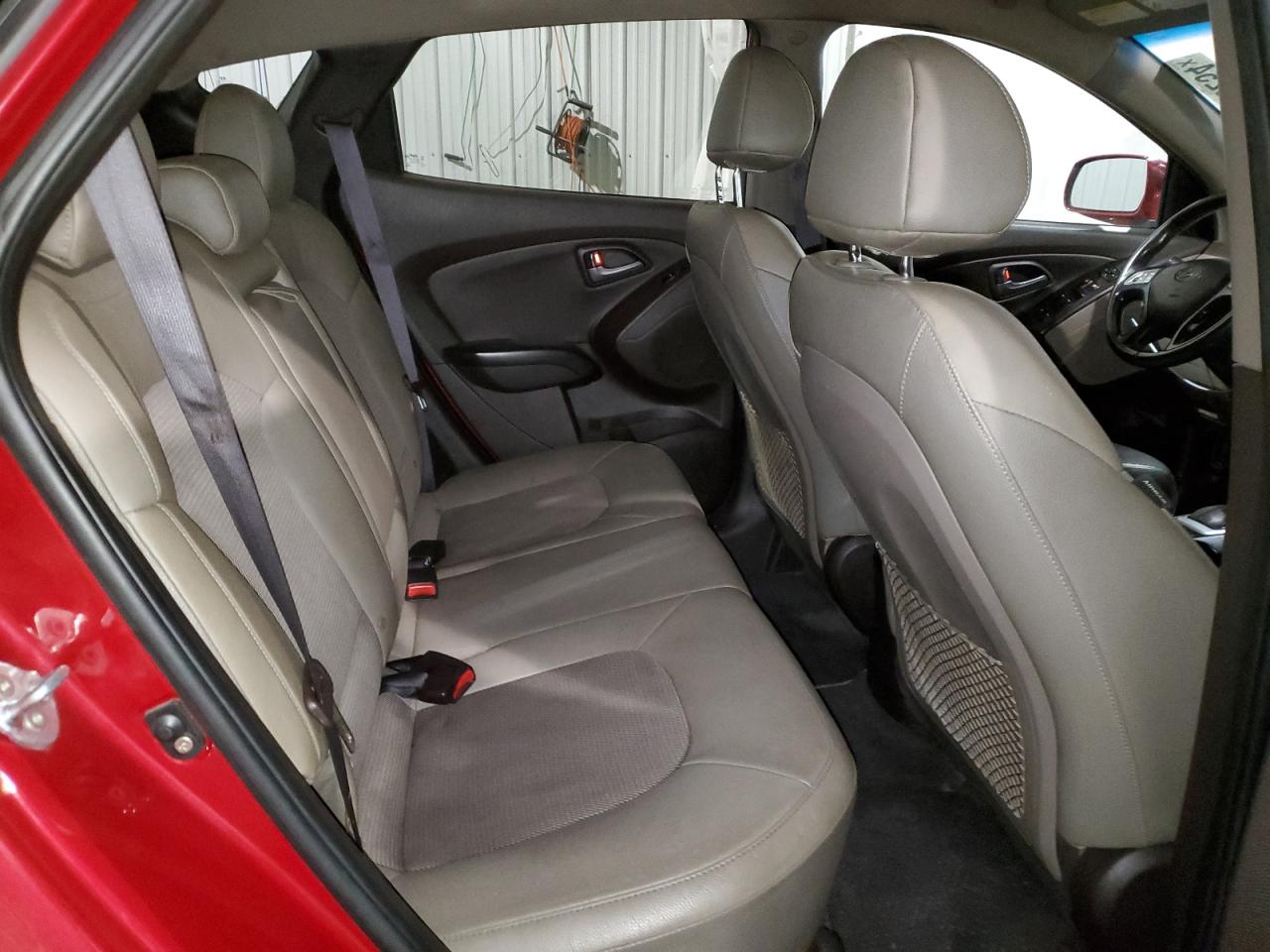 2015 Hyundai Tucson - Image 11