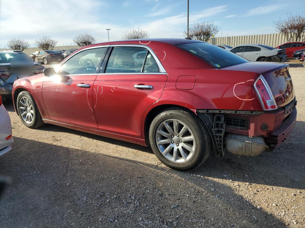 VIN 2C3CCAET4DH555973 2013 CHRYSLER 300 no.2