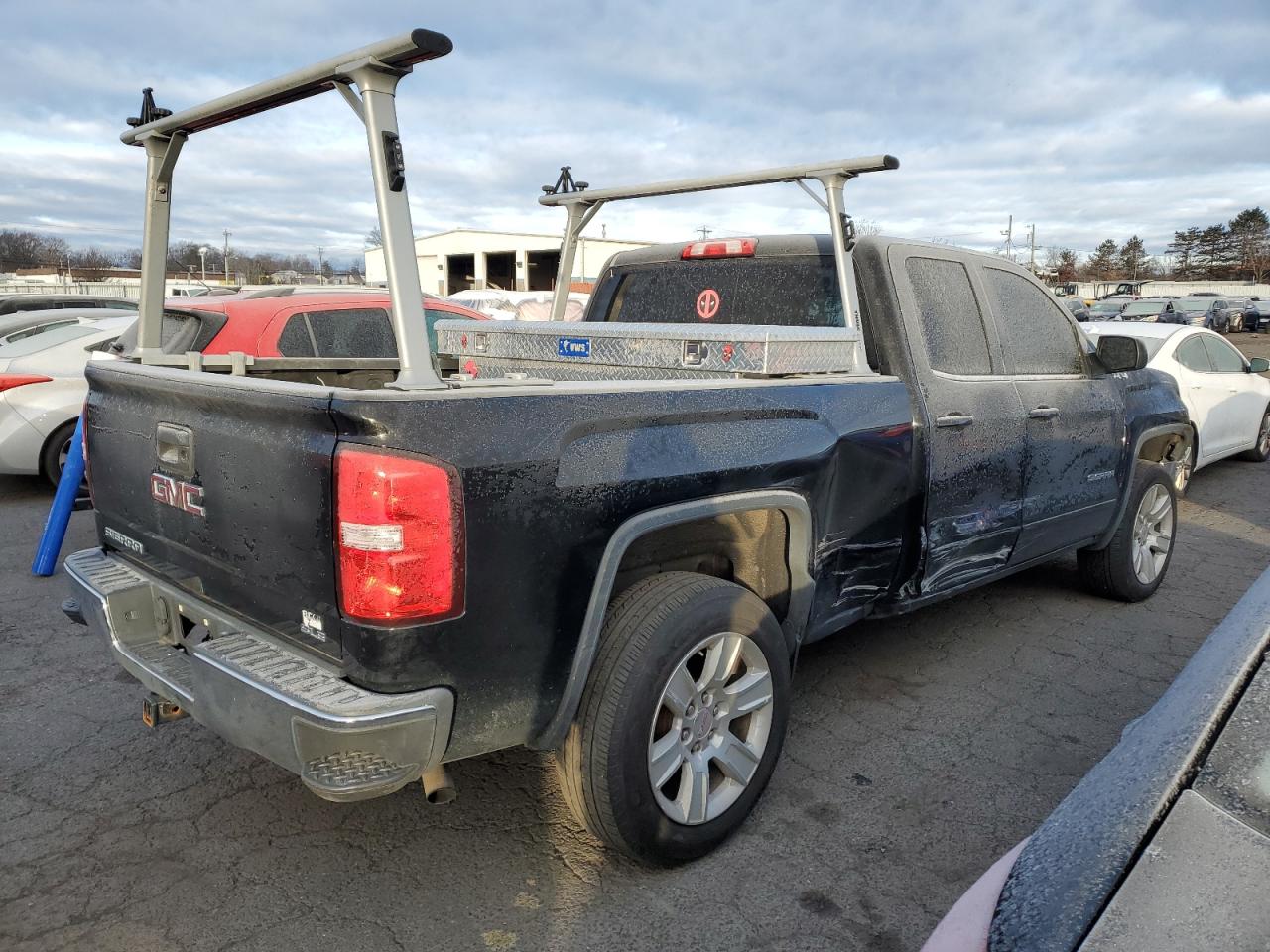 2017 GMC Sierra - Image 3