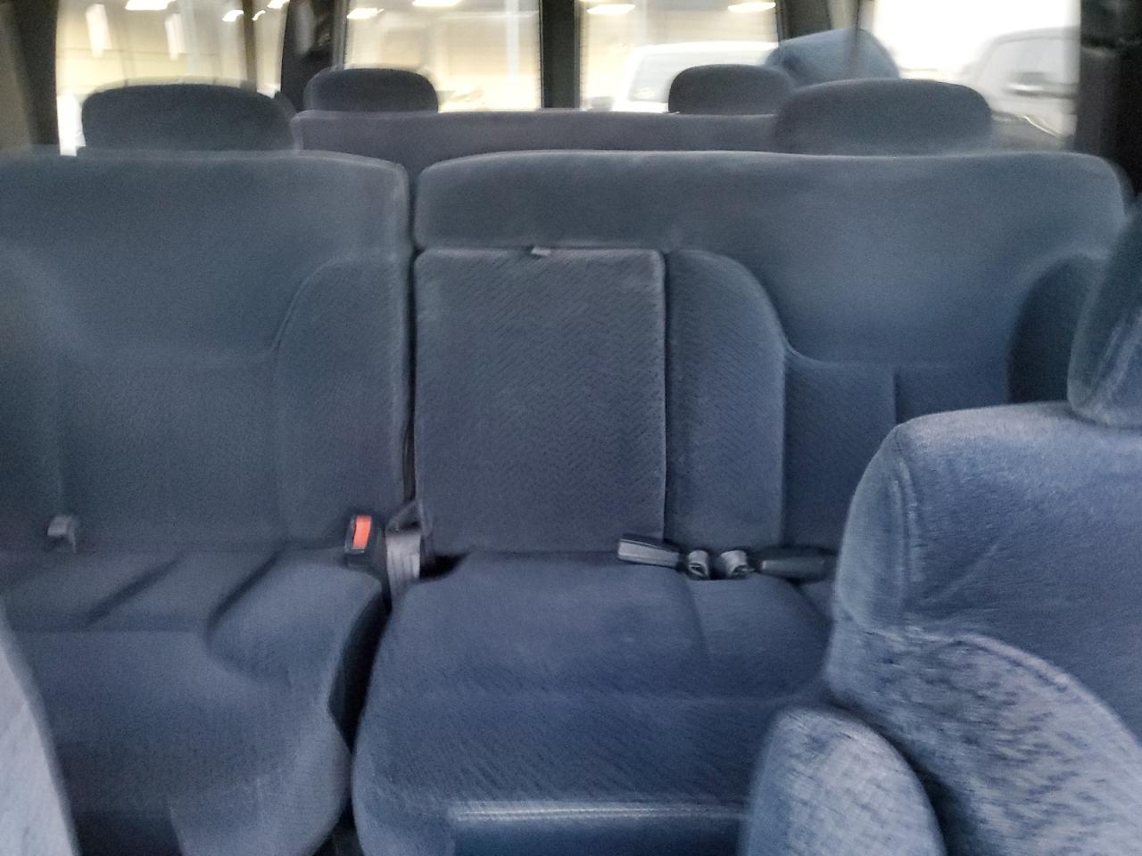 1998 Chevrolet Suburban C1500 VIN: 1GNEC16R5WJ304914 Lot: 86643614