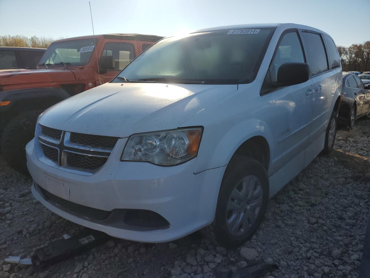Grand Prairie, TX에서 판매 중인 2017 Dodge Grand Caravan Se - Minor Dent/Scratches