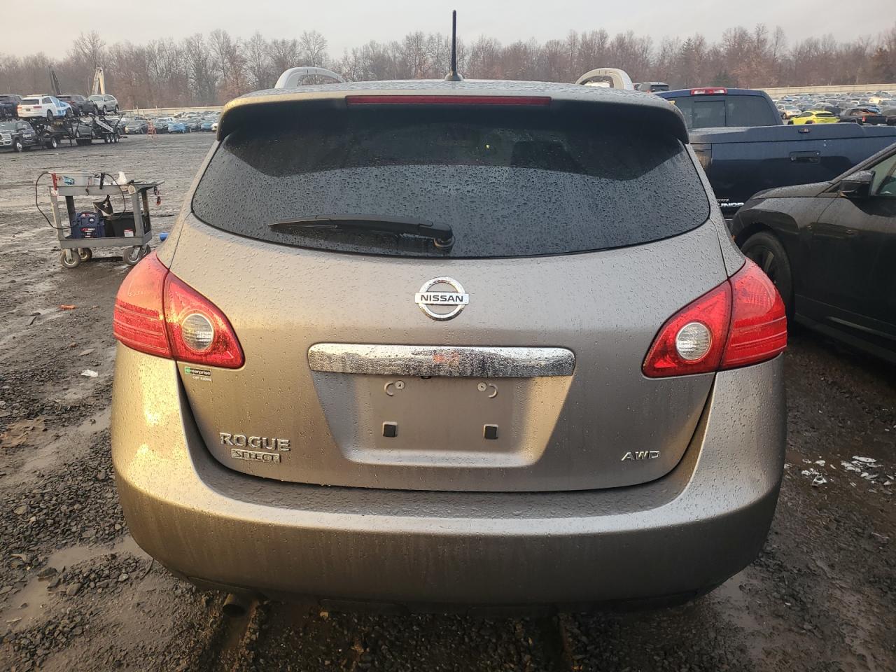2015 Nissan Rogue - Image 6