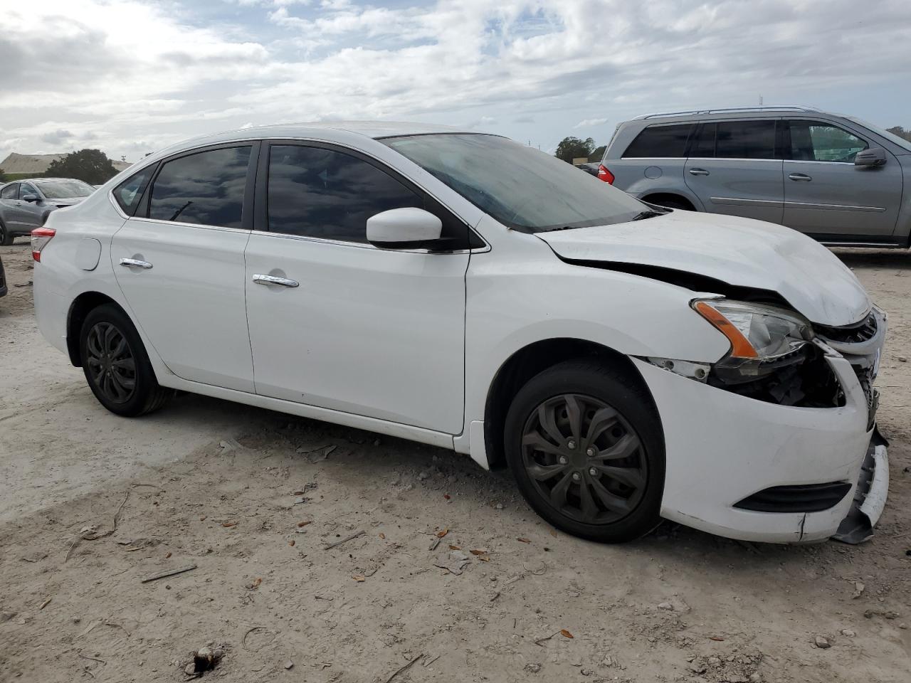 2015 Nissan Sentra - Image 4