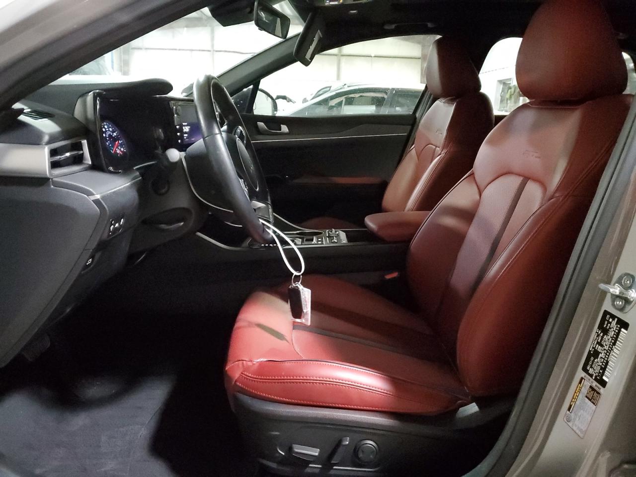2023 Kia K5 - Image 7