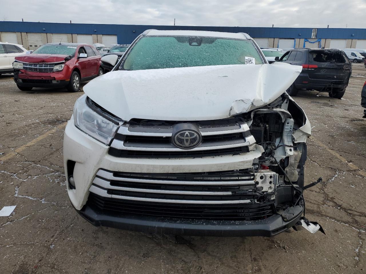 2018 Toyota Highlander - Image 5