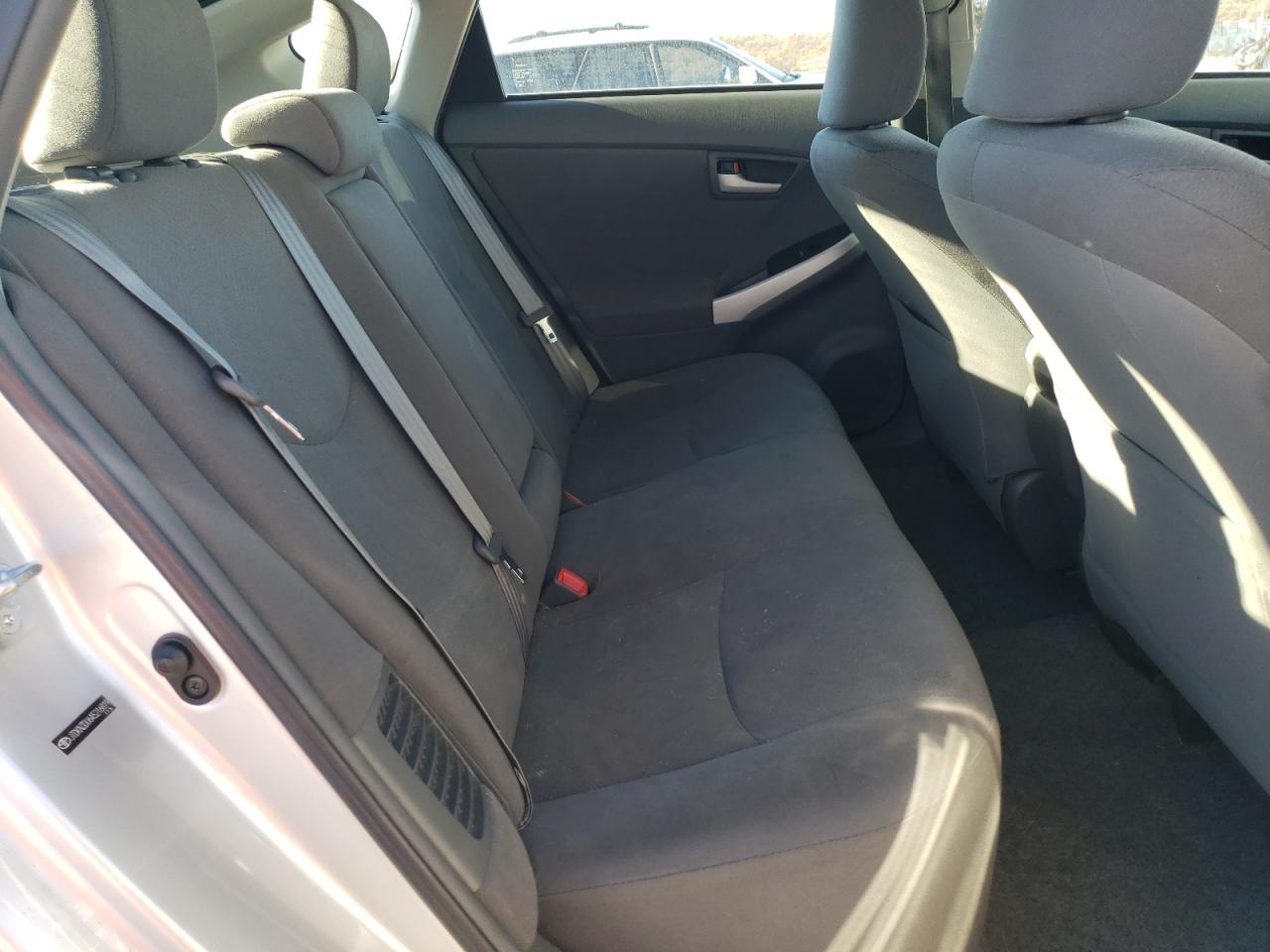 2010 Toyota Prius - Image 11