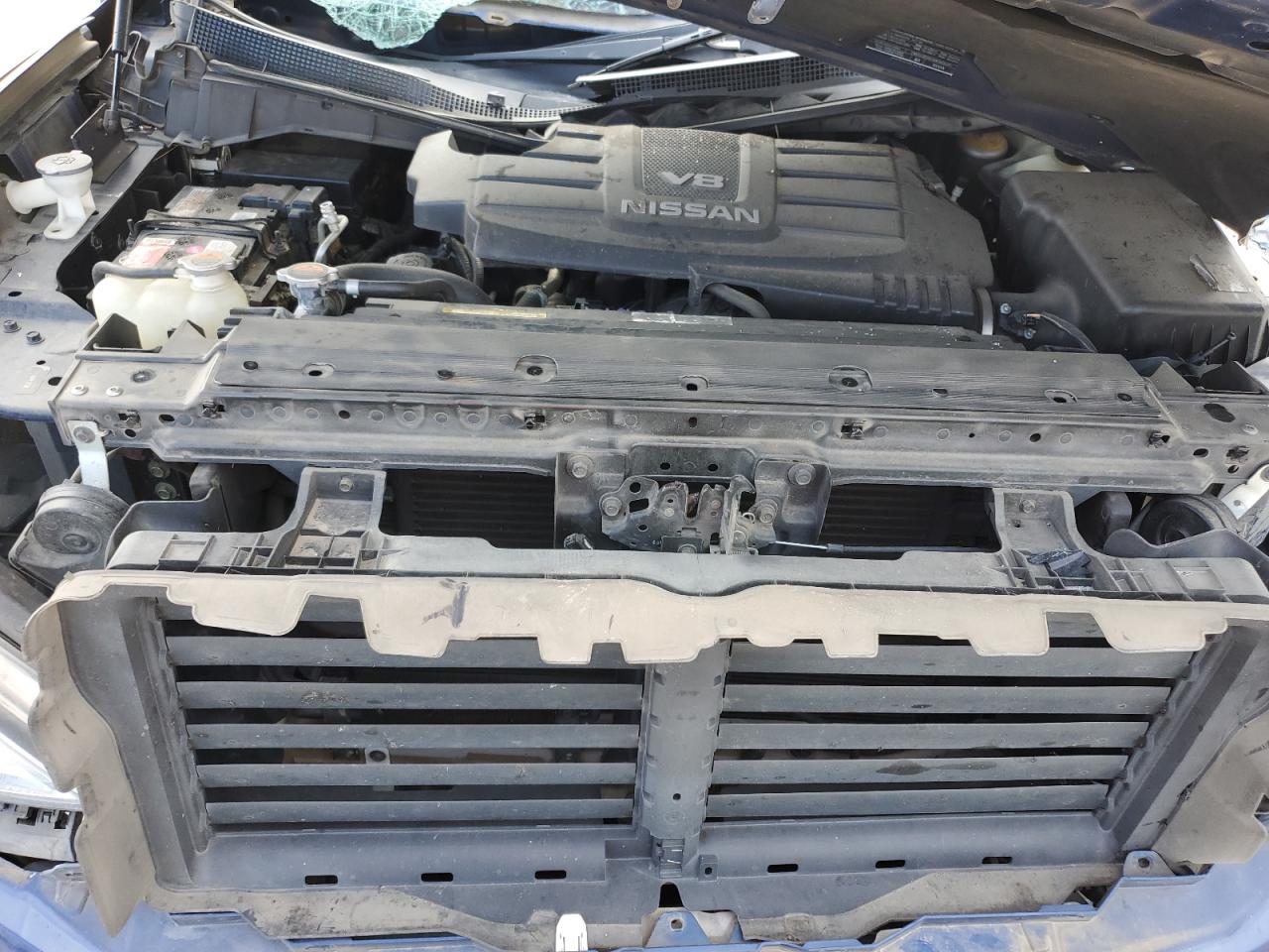 2017 Nissan Titan - Image 13