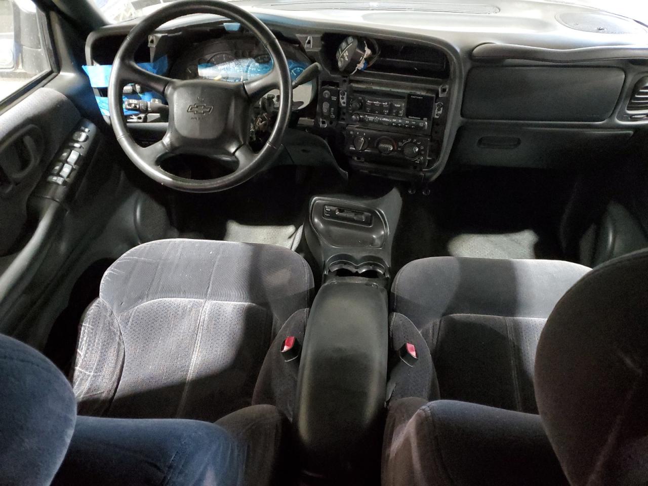 2000 Chevrolet Blazer VIN: 1GNDT13W8Y2260247 Lot: 61902915