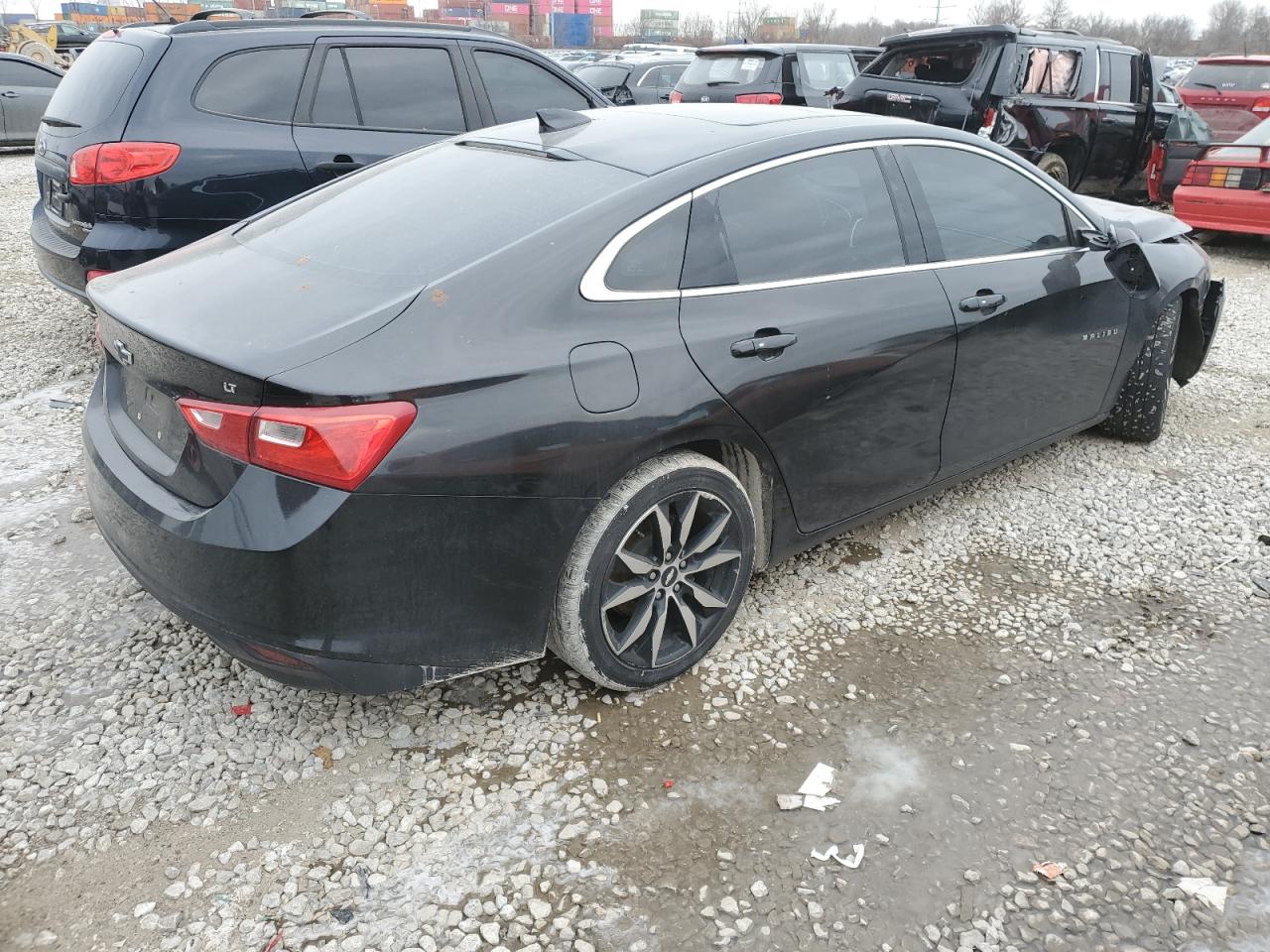 2017 Chevrolet Malibu - Image 3