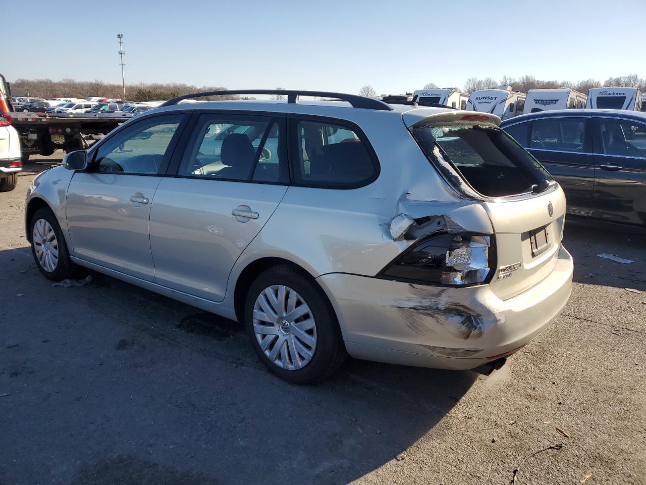 2010 Volkswagen Jetta - Image 2