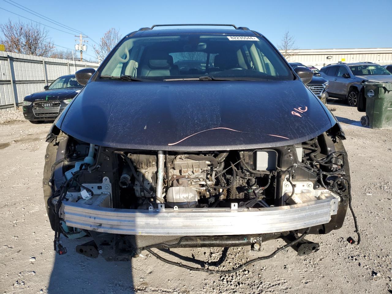 2018 Chrysler Pacifica - Image 5