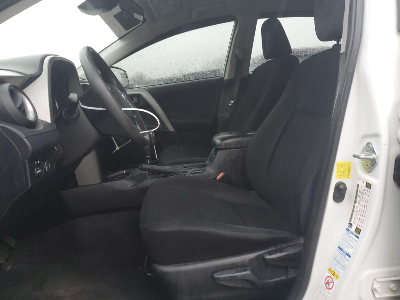 2017 Toyota RAV 4 - Image 7