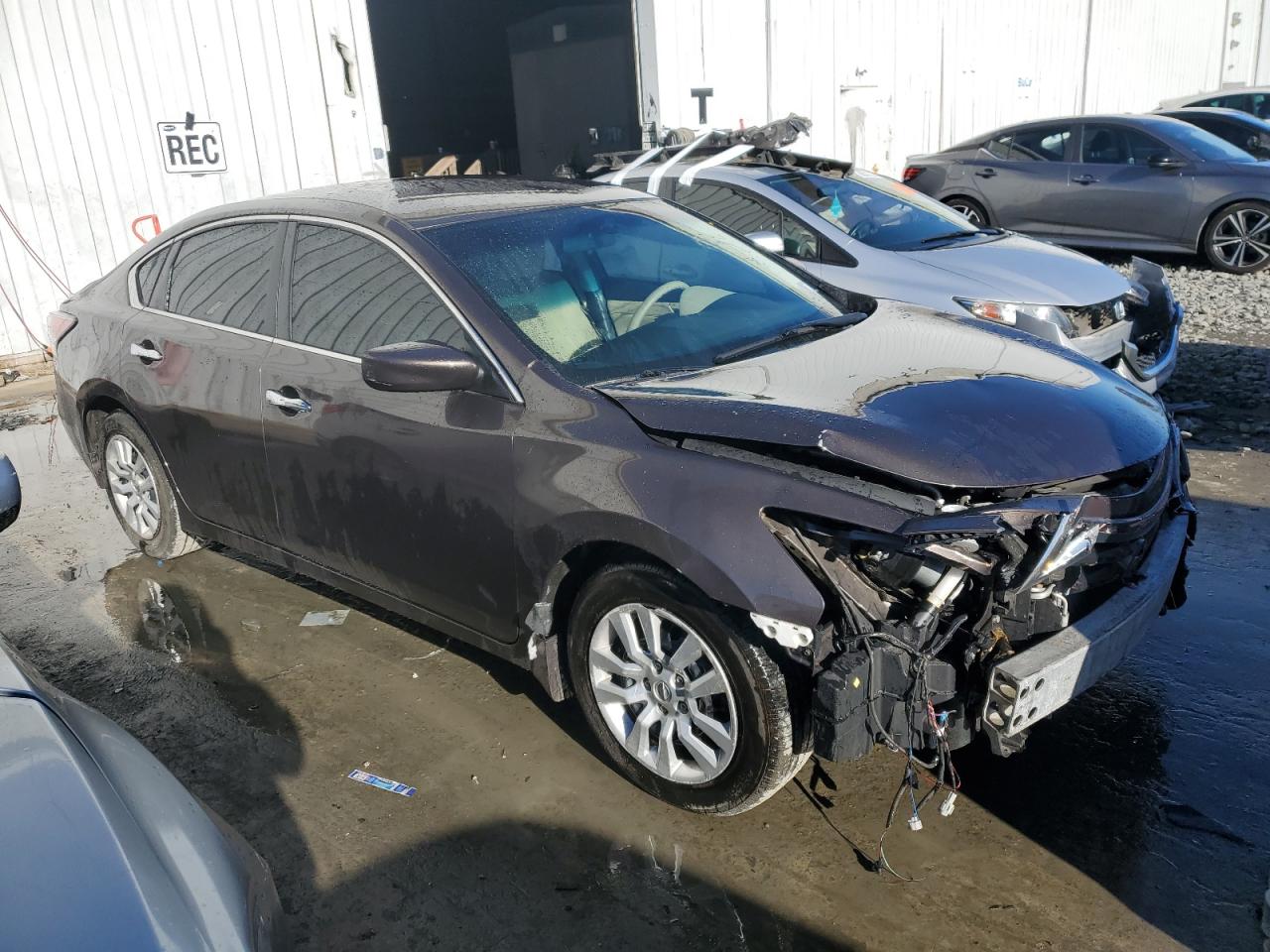 VIN 1N4AL3AP8FC411085 2015 NISSAN ALTIMA no.4