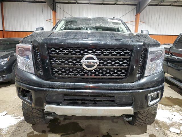  NISSAN TITAN 2019 Чорний