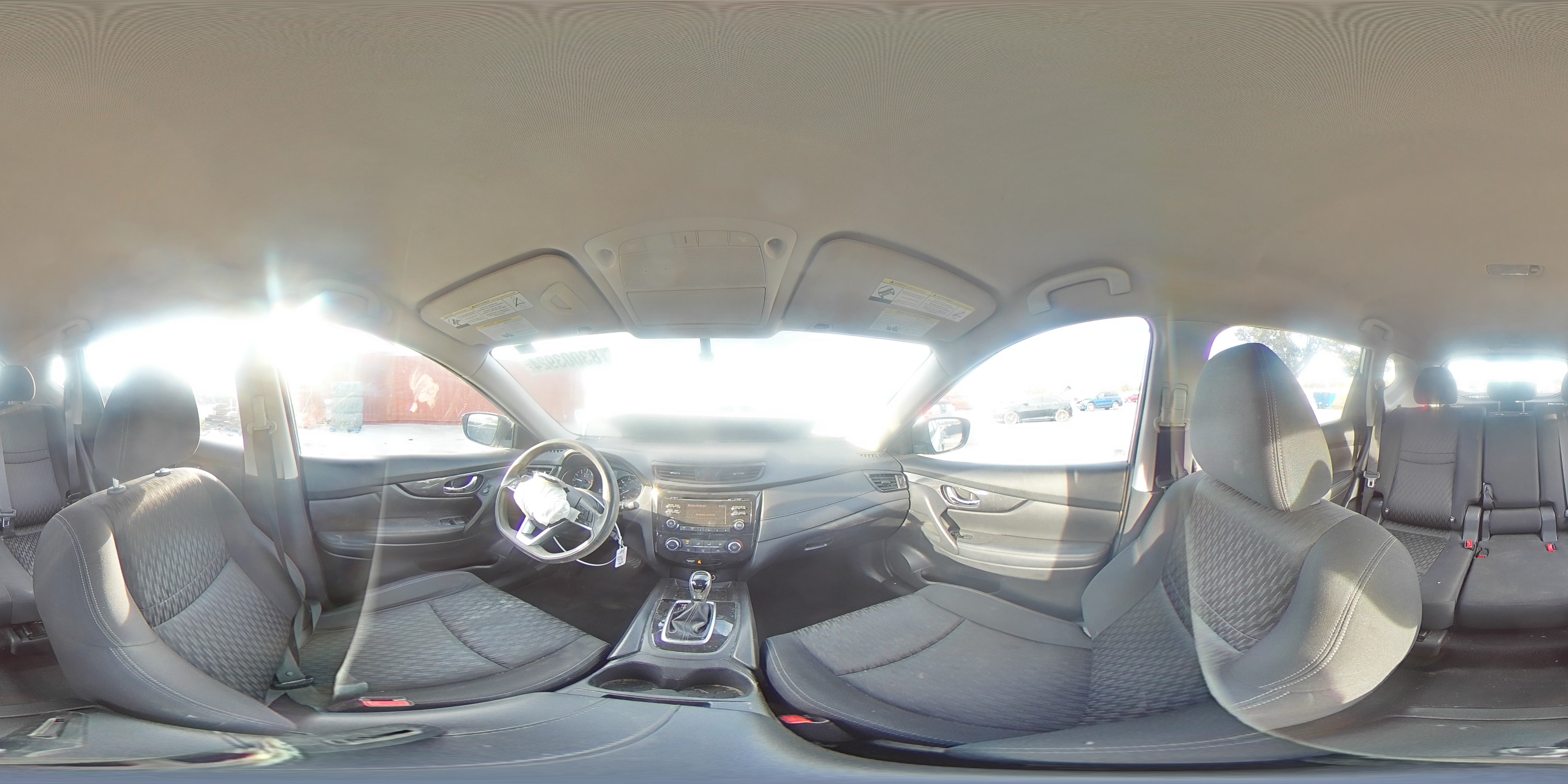 2017 Nissan Rogue - Image 15