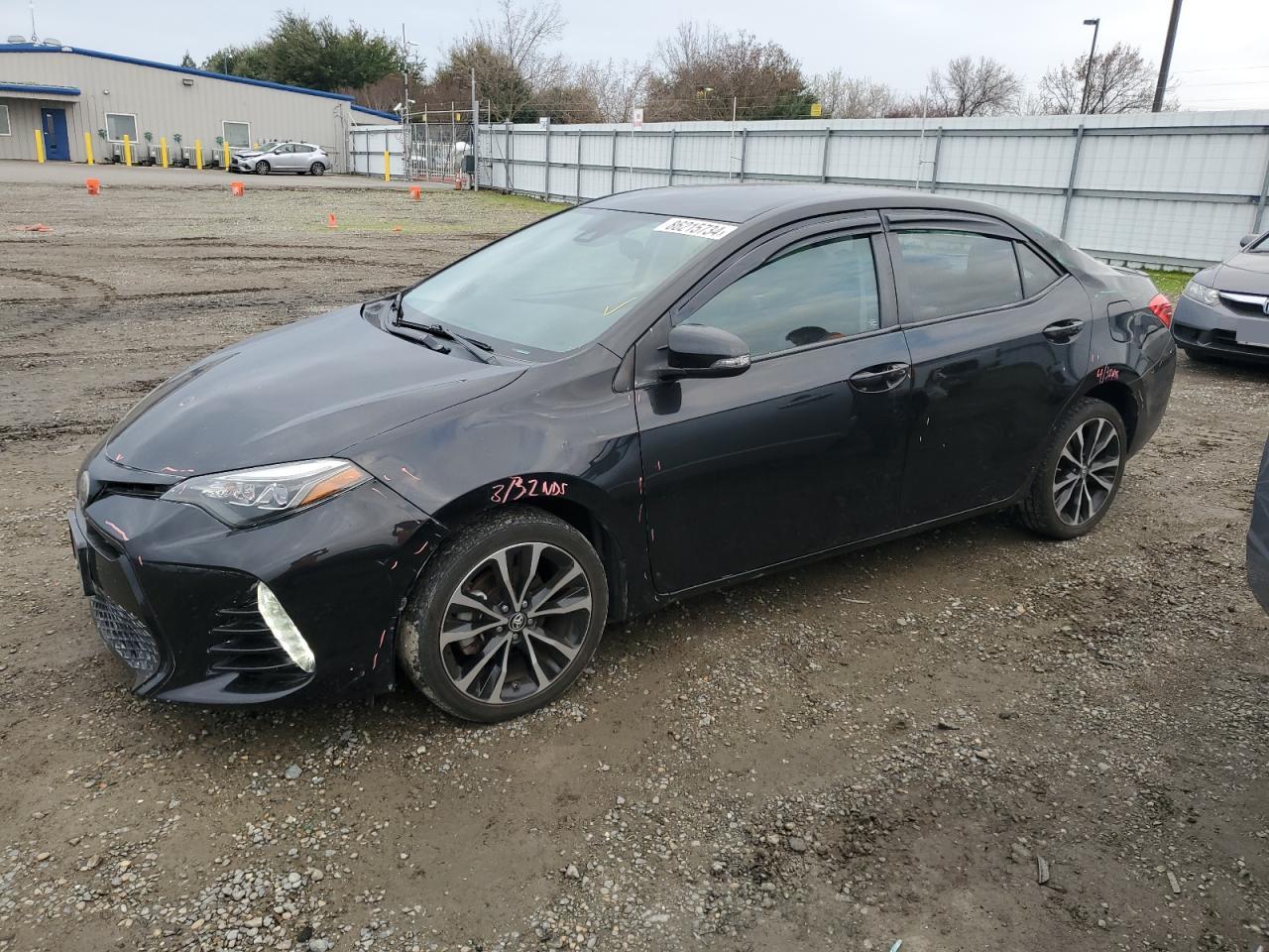 VIN 5YFBURHEXHP666513 2017 TOYOTA COROLLA no.1