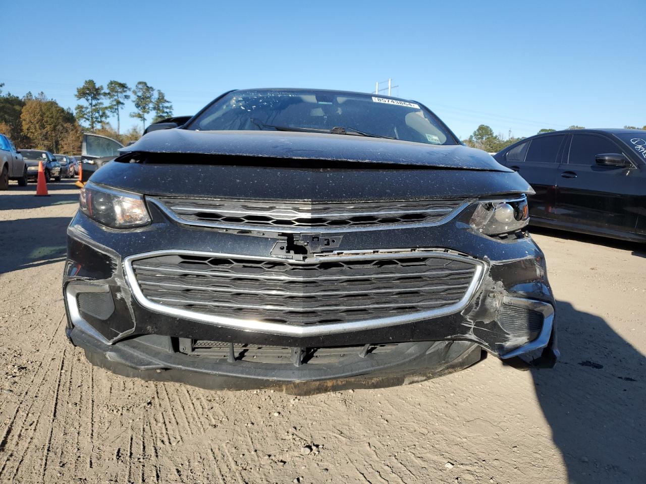 2017 Chevrolet Malibu - Image 5
