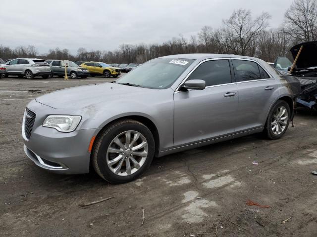 2018 Chrysler 300 Touring