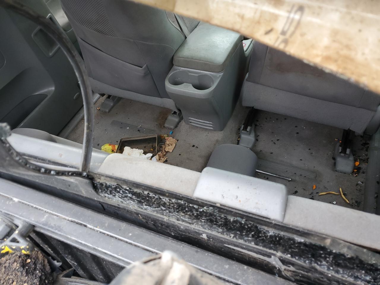 2005 Toyota Tacoma - Image 11