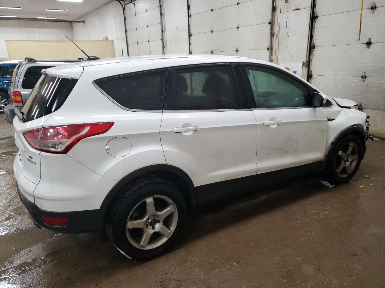 VIN 1FMCU0GX0FUA40516 2015 FORD ESCAPE no.3