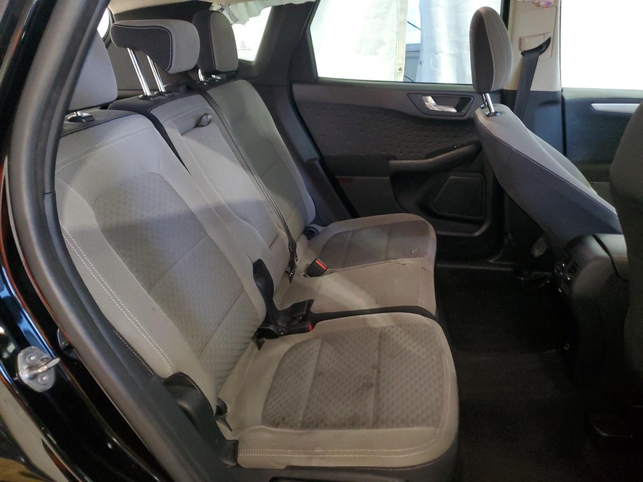2020 Ford Escape - Image 11