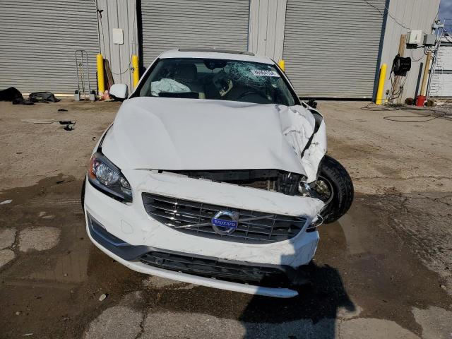  VOLVO S60 2015 Білий