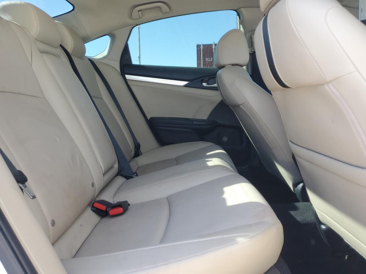 2018 Honda Civic - Image 10
