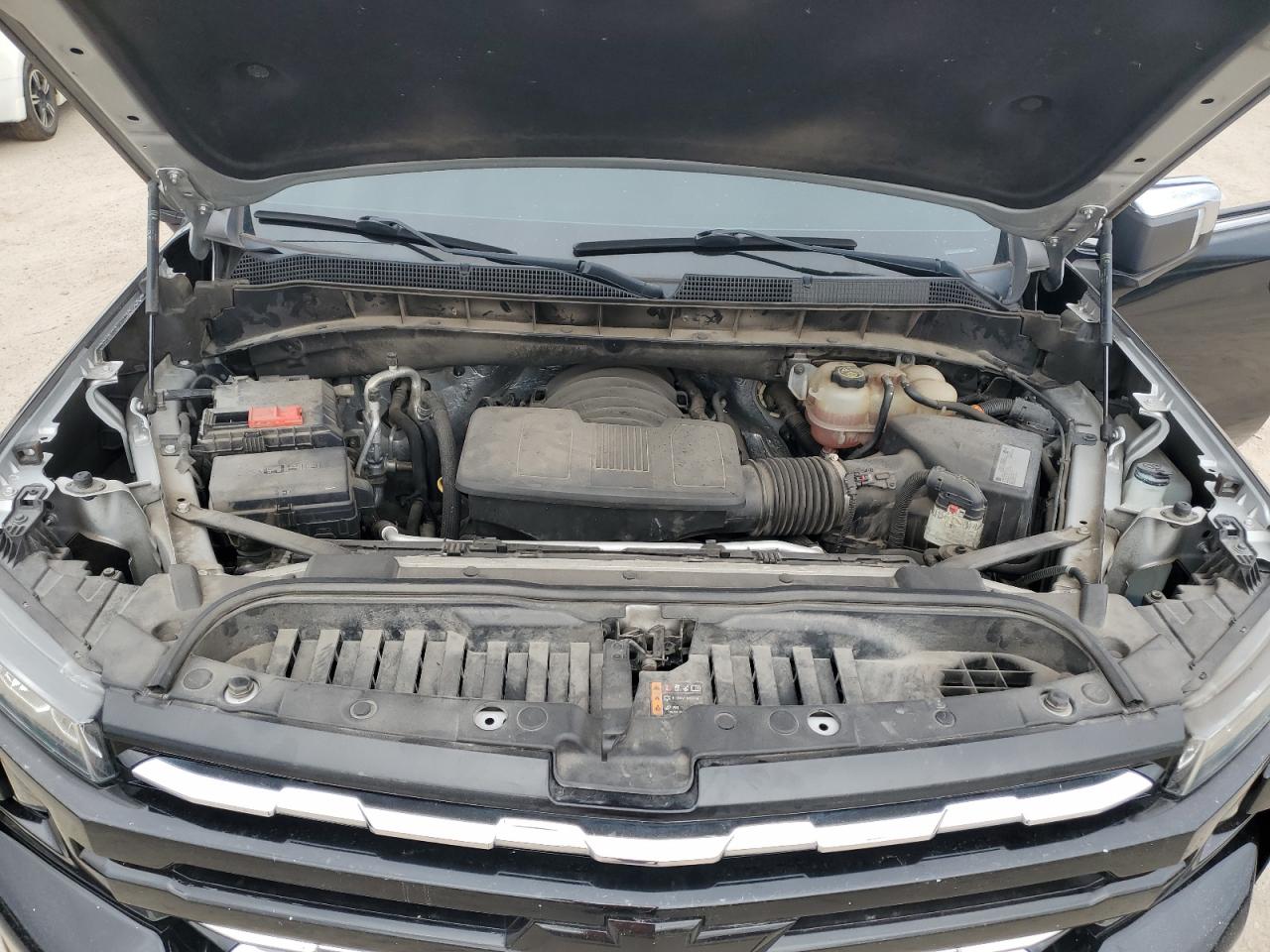 2020 Chevrolet Silverado - Image 11