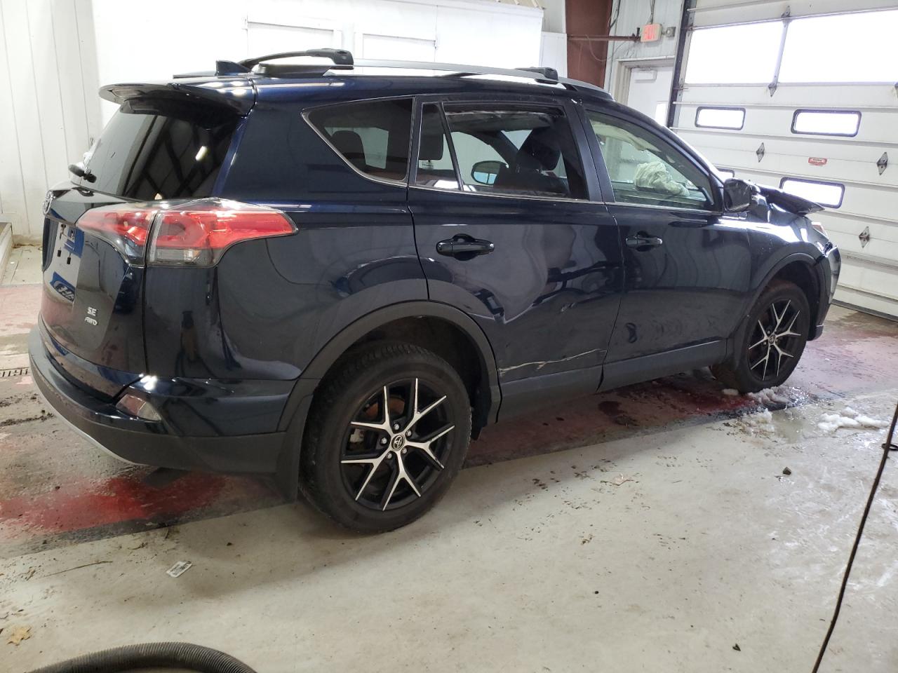 VIN JTMJFREV5HJ715177 2017 TOYOTA RAV4 no.3