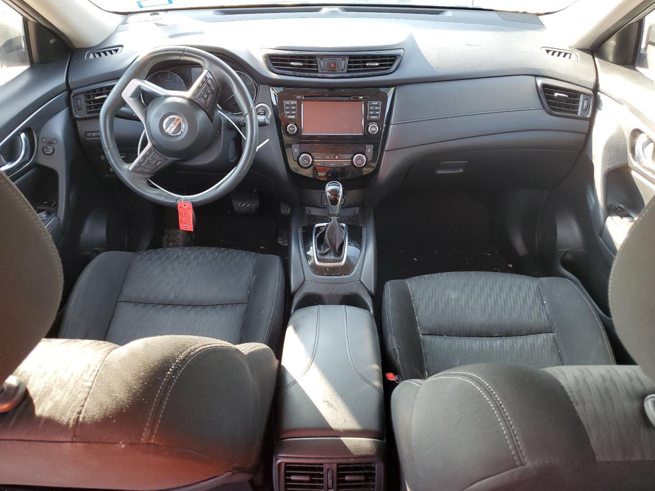 2017 Nissan Rogue - Image 8
