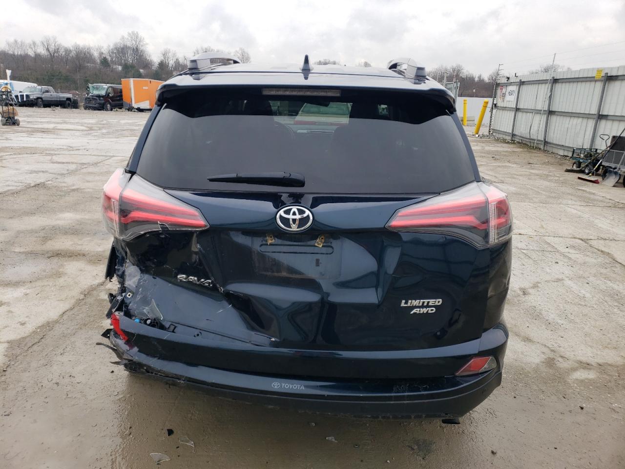 VIN 2T3DFREV5HW602957 2017 TOYOTA RAV4 no.6