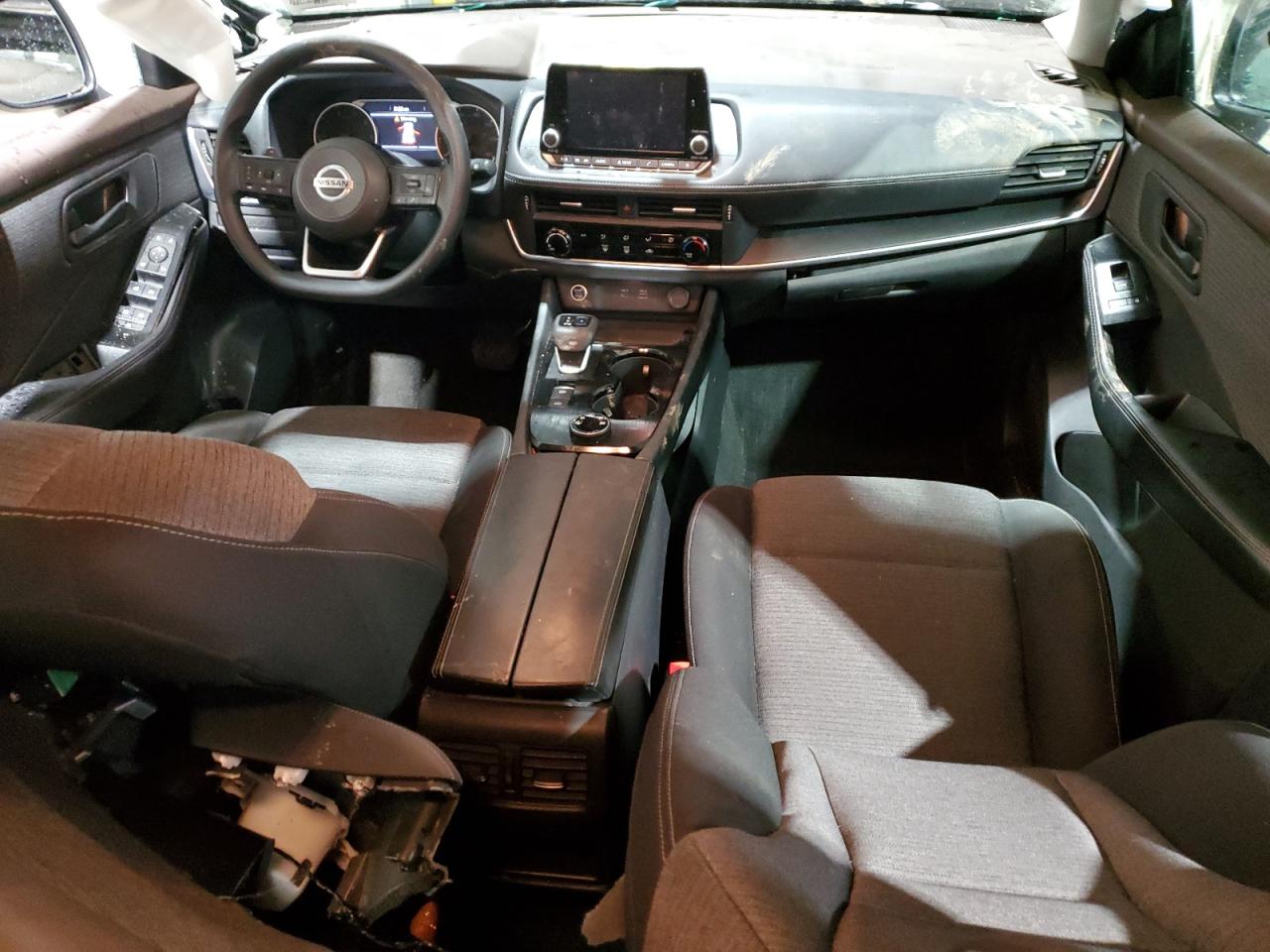 2021 Nissan Rogue - Image 8