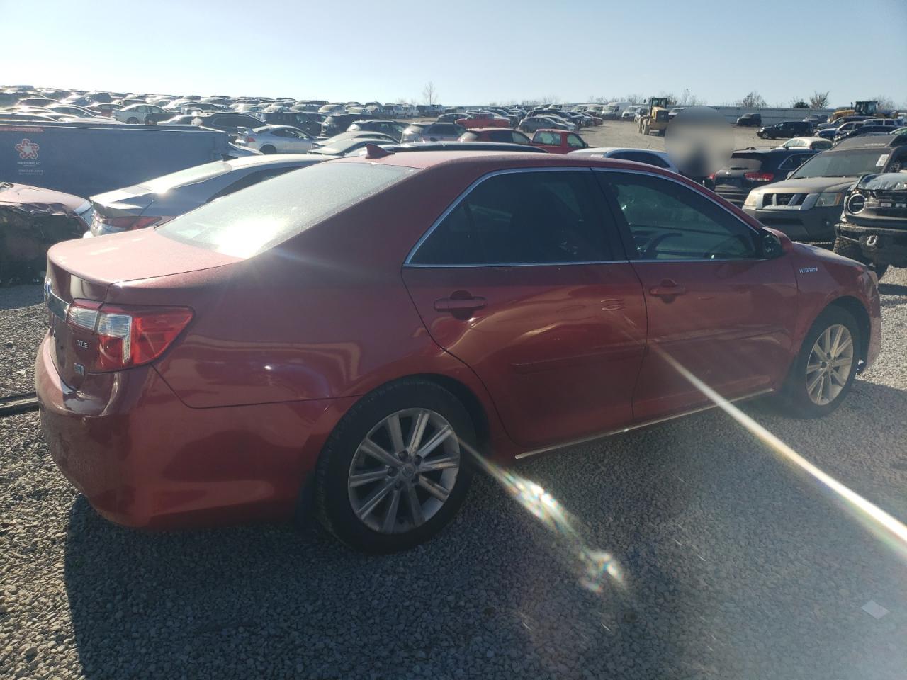 VIN 4T1BD1FK3EU113304 2014 TOYOTA CAMRY no.3