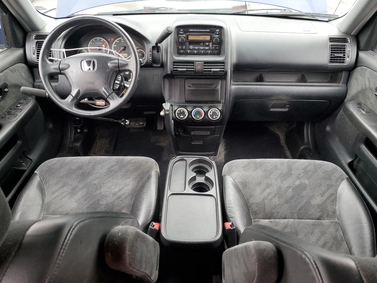 2004 Honda CR-V - Image 8