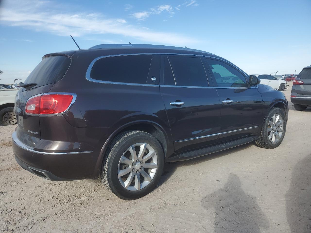 VIN 5GAKRCKD3FJ242219 2015 BUICK ENCLAVE no.3