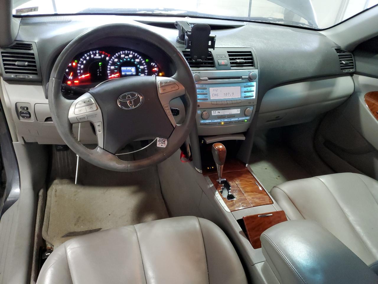 2009 Toyota Camry - Image 8
