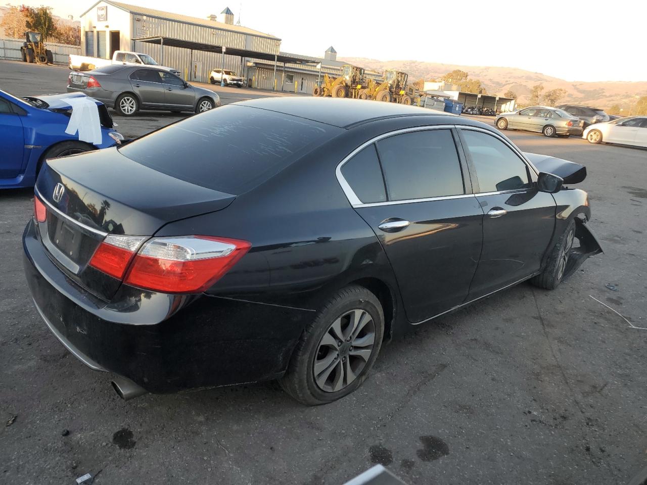 VIN 1HGCR2F32FA144363 2015 HONDA ACCORD no.3