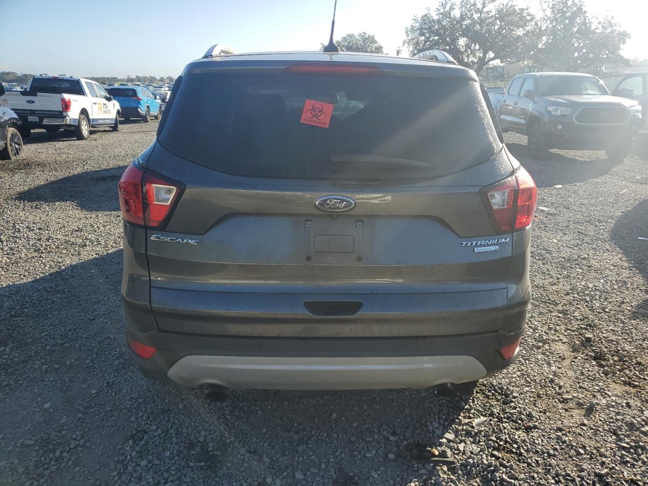 VIN 1FMCU0J97KUB21033 2019 FORD ESCAPE no.6