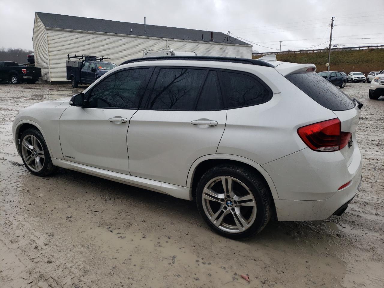 VIN WBAVL1C56FVY25429 2015 BMW X1 no.2