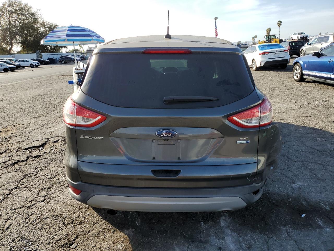 VIN 1FMCU9GX3GUC13936 2016 FORD ESCAPE no.6