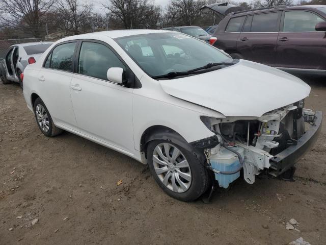  TOYOTA COROLLA 2013 Белы