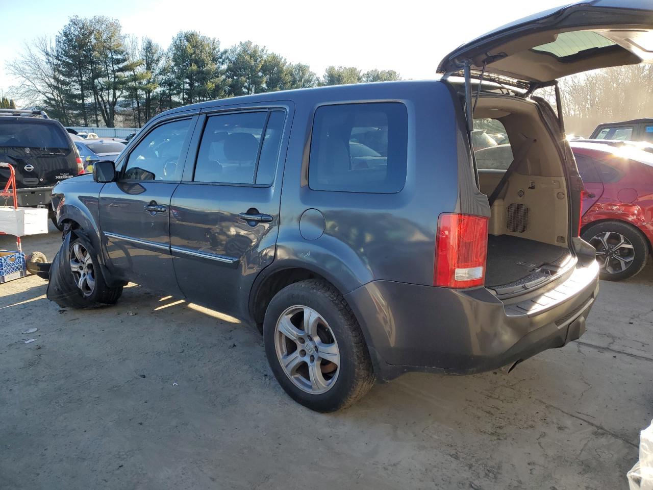 VIN 5FNYF4H59EB013914 2014 HONDA PILOT no.2