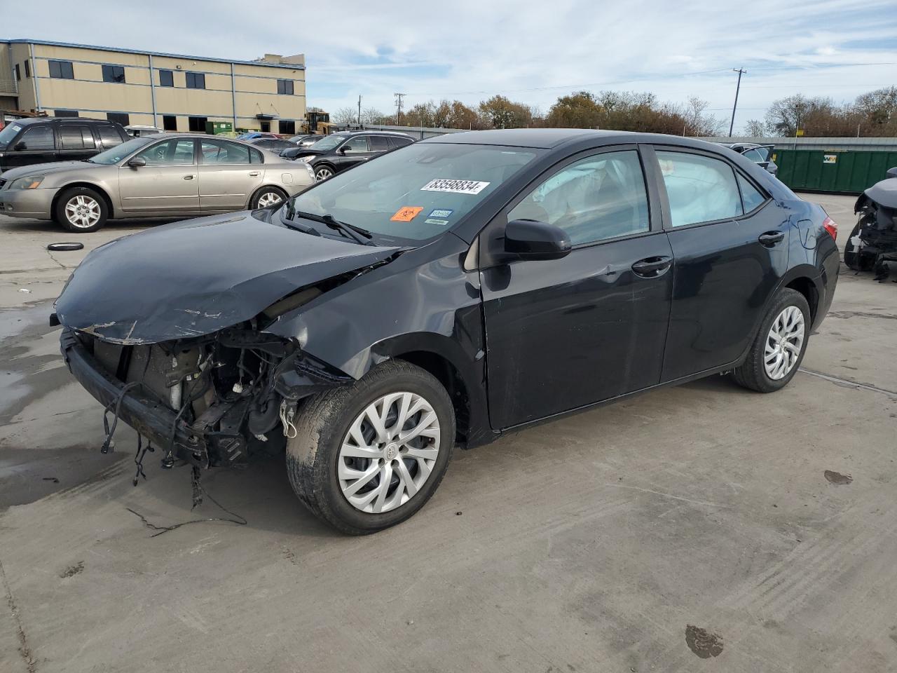 VIN 5YFBURHE7HP627779 2017 TOYOTA COROLLA no.1