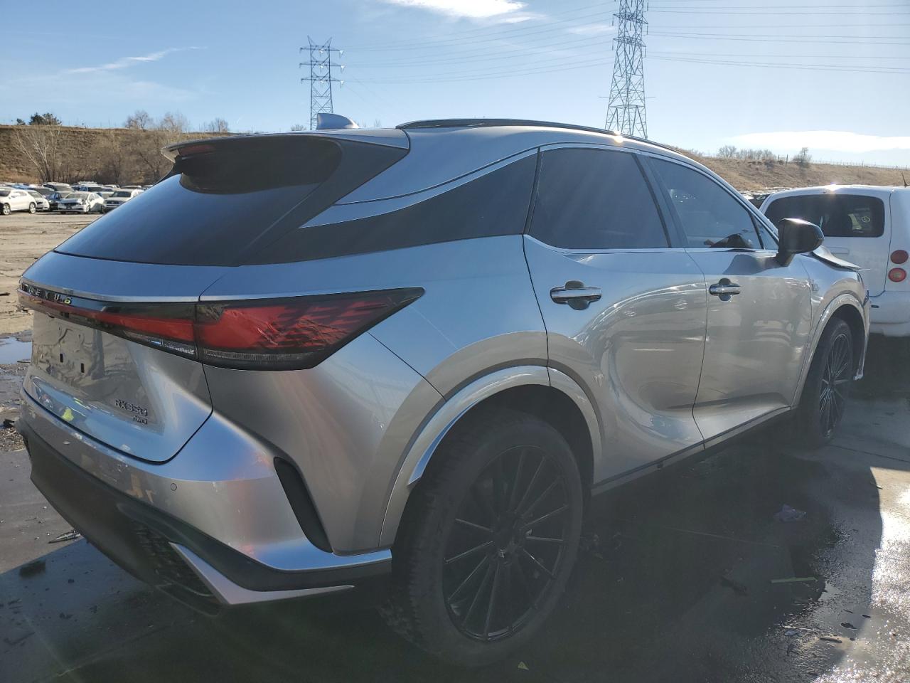 2023 Lexus RX - Image 3