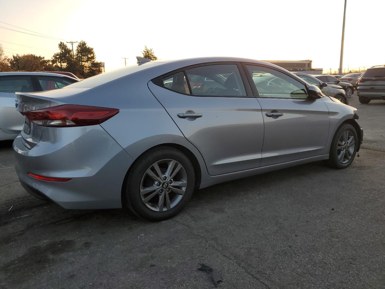 VIN 5NPD84LF2HH169016 2017 HYUNDAI ELANTRA no.3