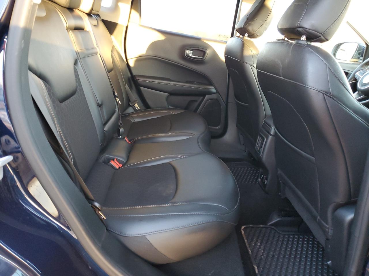 2019 Jeep Compass - Image 11