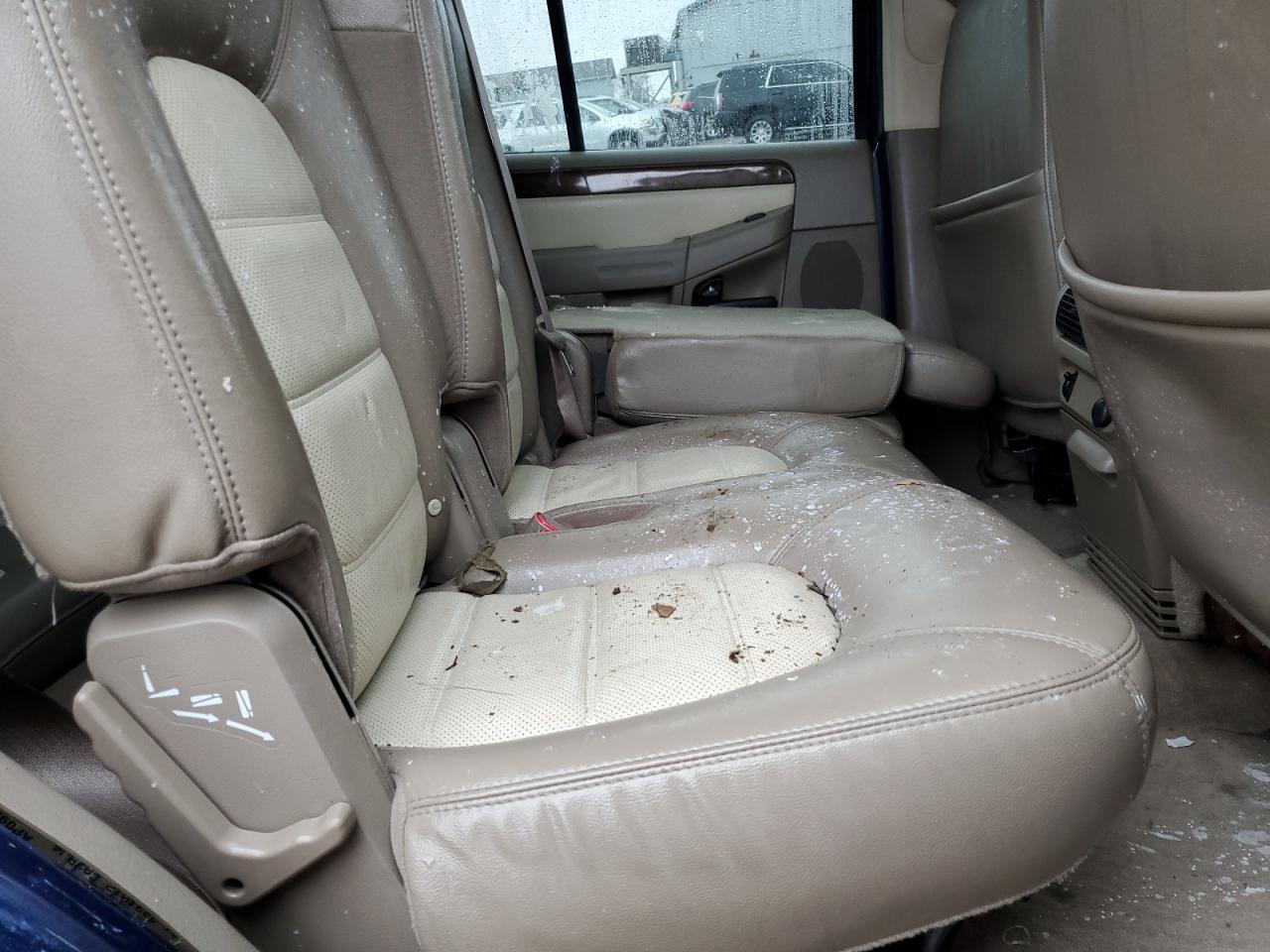 2004 Ford Explorer Eddie Bauer VIN: 1FMZU74W94UA51848 Lot: 85119804